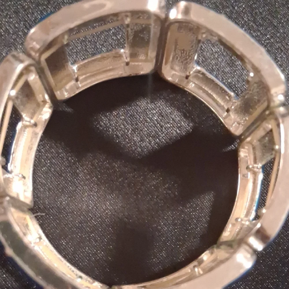 Macy's Blue Geometric Wearable Bracelet
